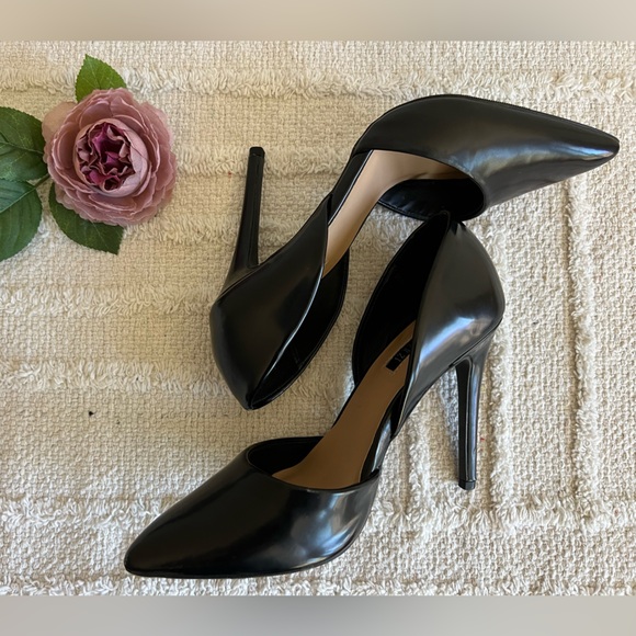 FOREVER 21 Black Patent Pointy Heels- Size 6 - Picture 8 of 9